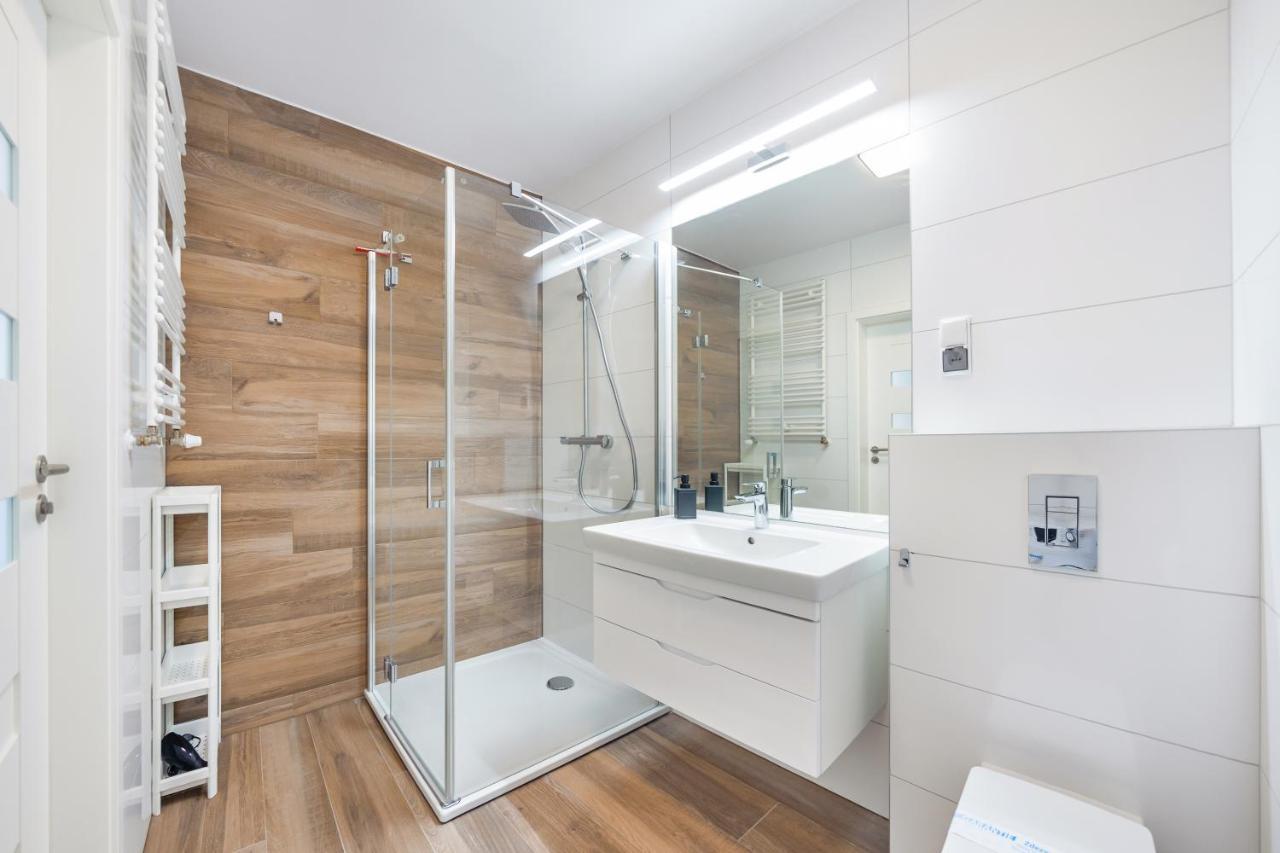 Sun & Snow Nadmorskie Tarasy Z Basenem Apartment Kolobrzeg